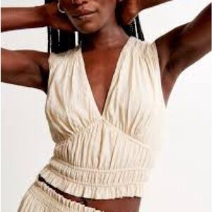 Abercrombie & Fitch Cream Sleeveless V-Neck Smocked Waist Top